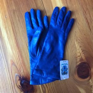 NEW Italian leather gloves